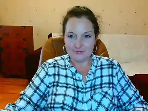 Alice3694 online show from January 16, 2025, 1:36 pm