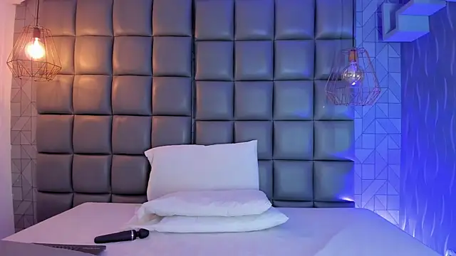 mile uribe online show from March 5, 2025, 3:51 am