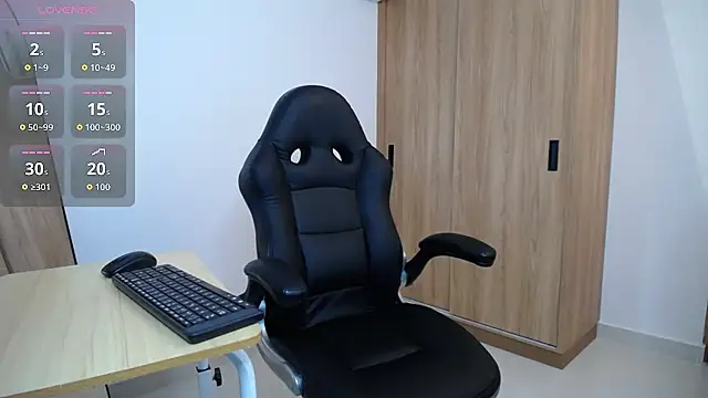 karoll marquez online show from October 10, 2025, 9:58 pm