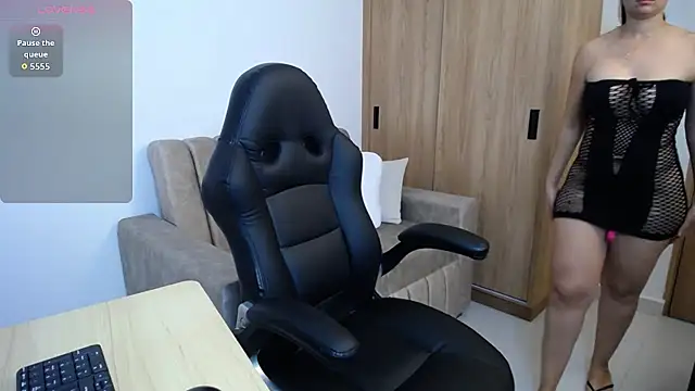 karoll marquez online show from March 24, 2026, 6:35 pm