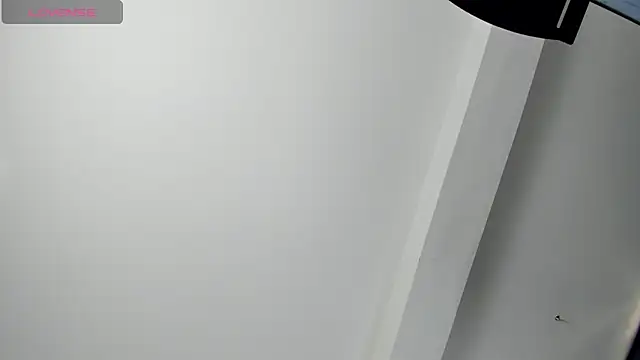 Snapshot of emagarcia chatting on November 25, 2025, 2:06 pm emagarcia online show from November 25, 2025, 2:06 pm