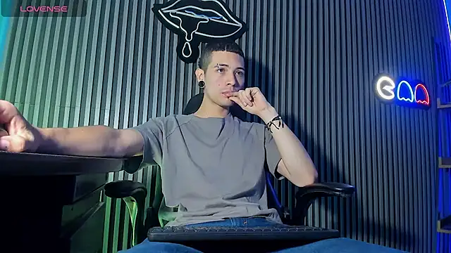 Jefer rick  online show from October 5, 2025, 12:47 pm