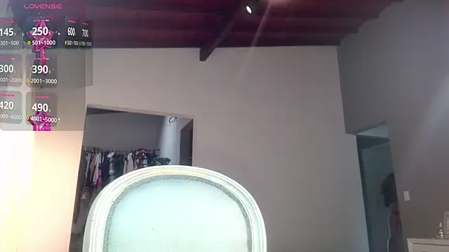 greyslopez online show from February 11, 2025, 9:35 pm