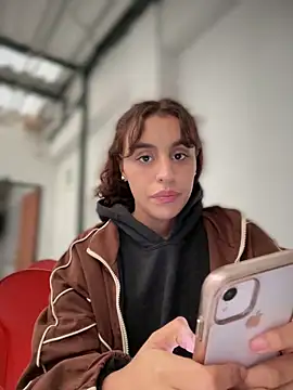 Katee Jones online show from February 14, 2025, 8:59 pm