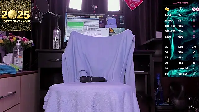 Raissa sky26 online show from January 3, 2025, 2:43 am