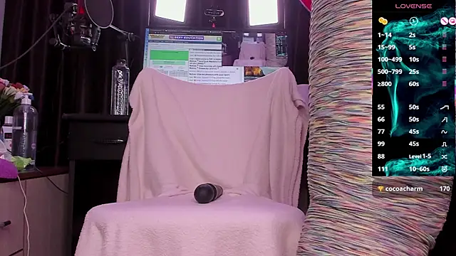 Raissa sky26 online show from March 12, 2025, 3:57 am