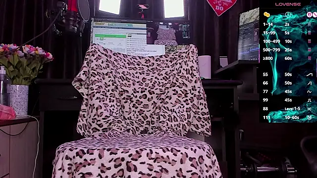 Raissa sky26 online show from February 17, 2026, 3:36 am