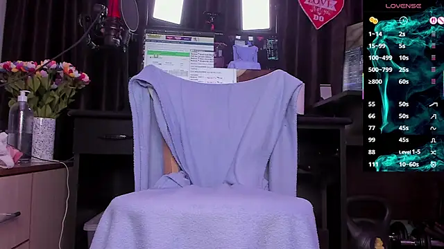 Raissa sky26 online show from March 28, 2026, 3:50 am