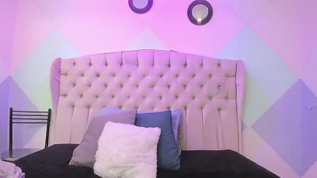 BritneyCollins online show from February 5, 2026, 12:32 pm