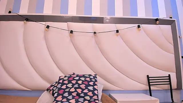 BritneyCollins online show from April 19, 2026, 4:28 pm