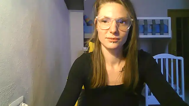 Feli blue online show from January 8, 2025, 11:54 am