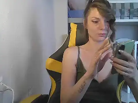 Feli blue online show from March 14, 2025, 11:56 am