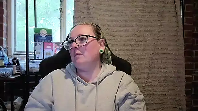 Snapshot of Bunny_Cummings chatting on May 16, 2026, 6:50 pm Bunny Cummings online show from May 16, 2026, 6:50 pm
