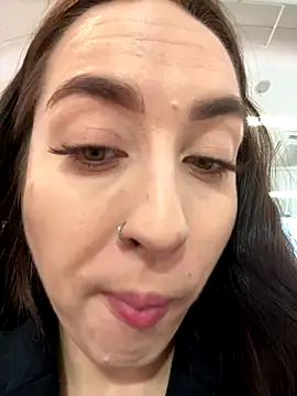 Holly Play online show from December 9, 2024, 9:17 am