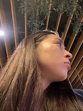 Holly Play online show from December 12, 2024, 1:17 pm