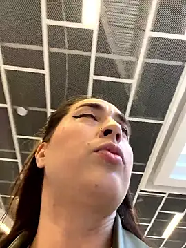 Holly Play online show from September 24, 2025, 10:18 am