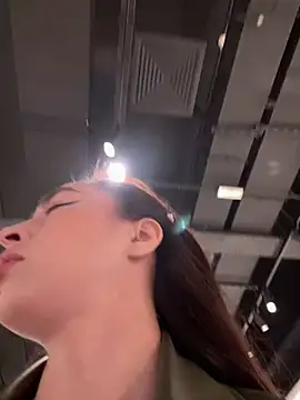 Holly Play online show from September 30, 2025, 9:14 am