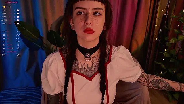 MichaellaMoon online show from January 26, 2025, 12:37 am