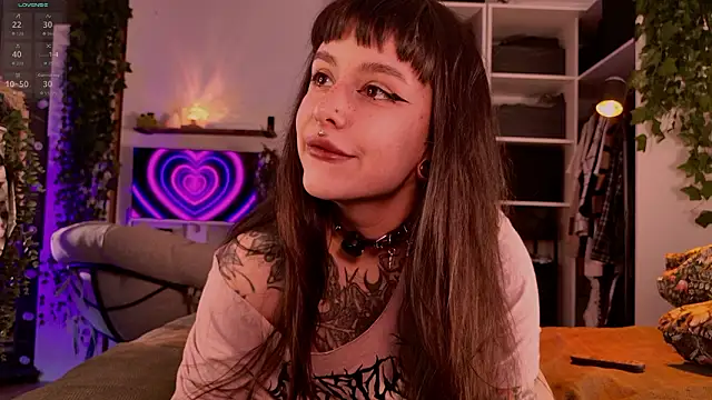 MichaellaMoon online show from March 24, 2026, 12:32 pm