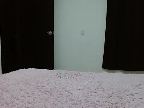 milfevha online show from September 9, 2025, 12:54 am