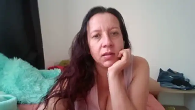 milfevha online show from December 14, 2025, 11:59 am