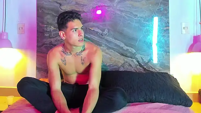 Couplehot  1 online show from January 10, 2025, 4:12 am