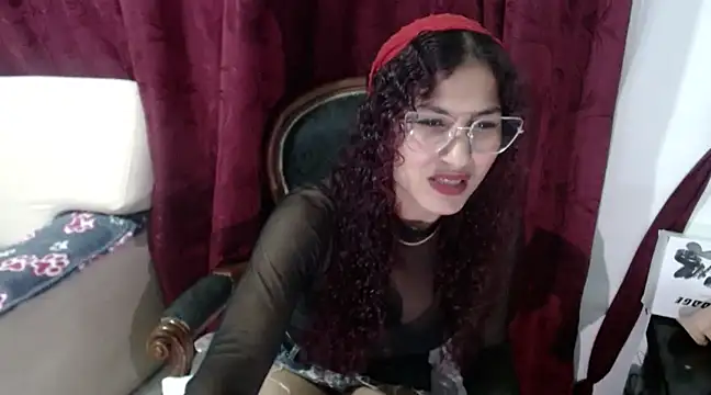 Snapshot of Cattleya1618 chatting on December 19, 2024, 3:40 am Cattleya1618 online show from December 19, 2024, 3:40 am