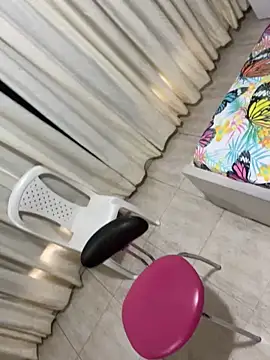 eva sexx69 online show from September 14, 2025, 12:15 pm