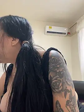 eva sexx69 online show from October 6, 2025, 12:02 pm