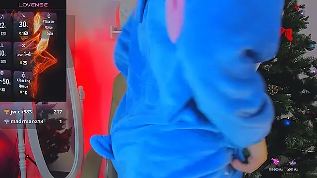 Dolly  Queen  online show from December 13, 2024, 2:32 am