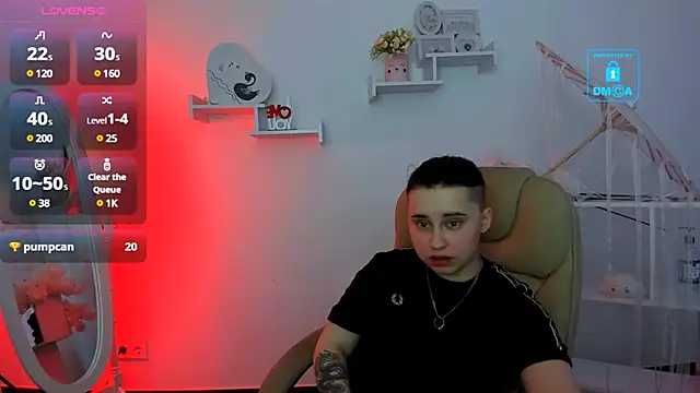 Dolly  Queen  online show from February 24, 2025, 11:52 pm