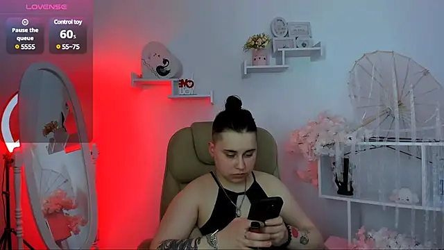 Dolly  Queen  online show from March 12, 2025, 12:10 am