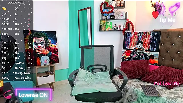 flowers18 online show from September 15, 2025, 10:10 pm