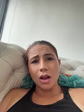 antonhella1 online show from June 2, 2026, 5:04 pm