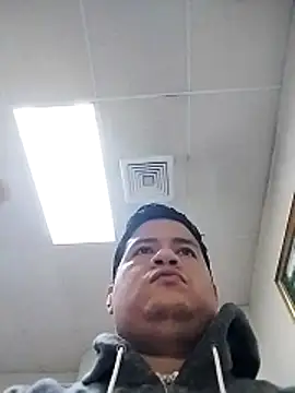 Whiper2024 online show from February 4, 2026, 2:56 pm