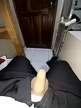 Whiper2024 online show from February 24, 2026, 7:12 pm