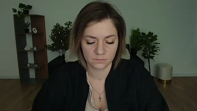 MariaSttone online show from February 6, 2025, 2:04 pm