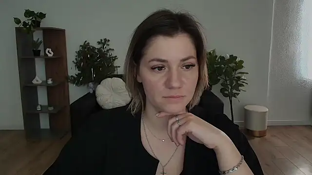 MariaSttone online show from February 10, 2025, 11:57 am