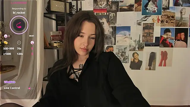 MonicaRocket online show from January 5, 2025, 4:27 pm