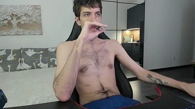 White Dylan online show from November 29, 2025, 5:38 pm