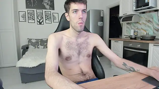 White Dylan online show from May 18, 2026, 8:58 pm
