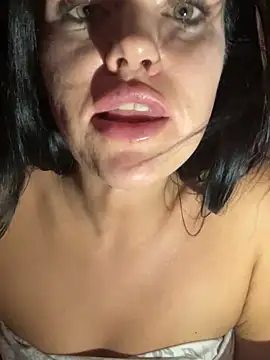 Snapshot of English-Chloe96 chatting on January 17, 2025, 9:06 pm English-Chloe96 online show from January 17, 2025, 9:06 pm