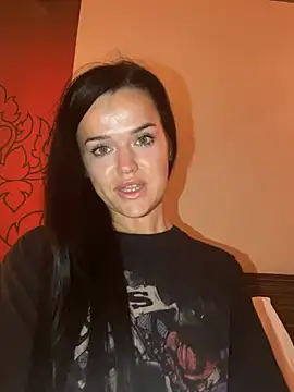 Snapshot of English-Chloe96 chatting on February 20, 2025, 5:18 pm English-Chloe96 online show from February 20, 2025, 5:18 pm