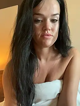 Snapshot of English-Chloe96 chatting on February 23, 2025, 10:06 am English-Chloe96 online show from February 23, 2025, 10:06 am