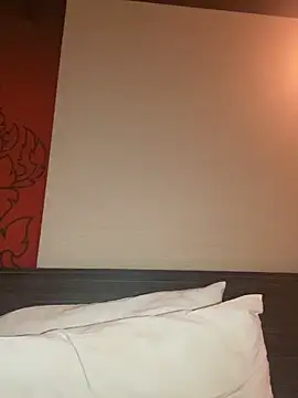 Snapshot of English-Chloe96 chatting on March 2, 2025, 3:27 pm English-Chloe96 online show from March 2, 2025, 3:27 pm