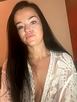 Snapshot of English-Chloe96 chatting on October 17, 2025, 4:37 am English-Chloe96 online show from October 17, 2025, 4:37 am