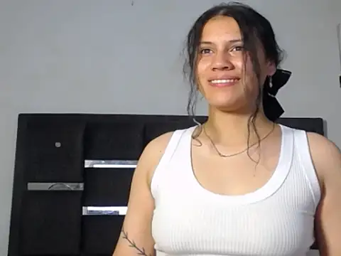 Snapshot of realshy-Stepsis chatting on May 26, 2026, 1:29 pm realshy-Stepsis online show from May 26, 2026, 1:29 pm
