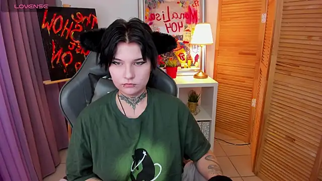 mekurisu online show from January 15, 2025, 1:23 am