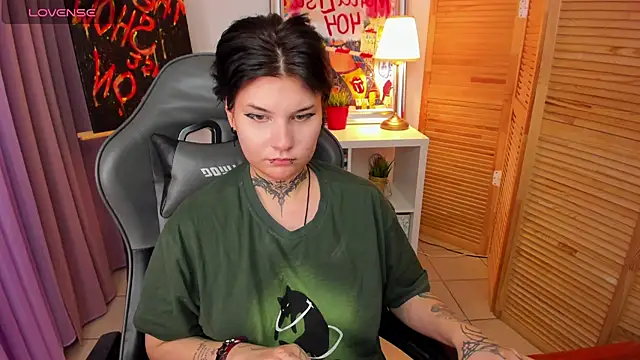 mekurisu online show from January 17, 2025, 4:28 am