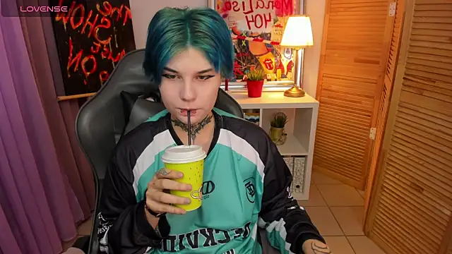 mekurisu online show from February 8, 2025, 7:15 am